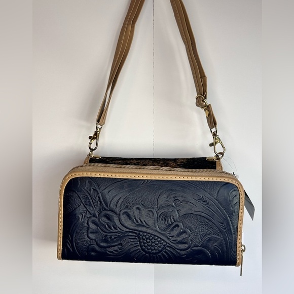 Crossbody Wallet- Tooled Mexican Hand Bag- bolsa Artisanal - Leather /Cowhide(B) - Picture 15 of 16